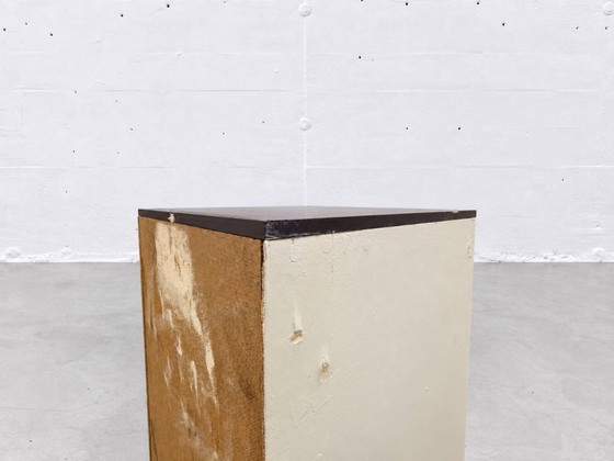 Cassettiera vintage bianco crema con piano scuro – Cassettiere, Wood (photo 10 of 13)