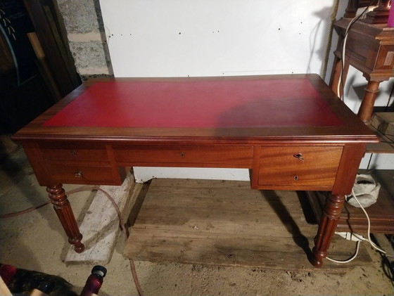 Louis Philippe style walnut desk. – Leather, Vintage (photo 16 of 16)