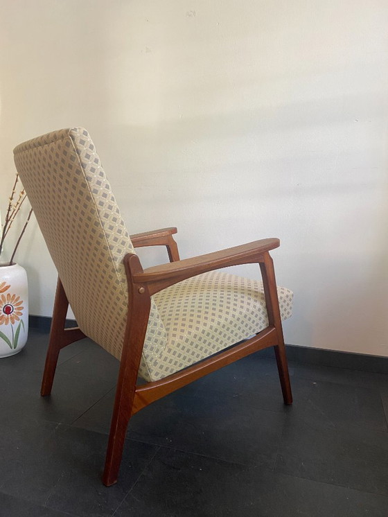 Image 1 of Poltrona d'epoca, appena rivestita