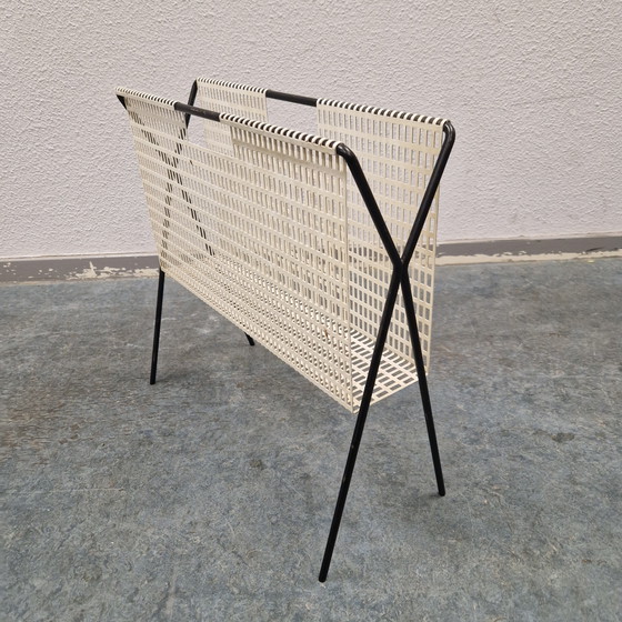 Image 1 of Portariviste anni '50, portaoggetti da lettura, cestino da lettura vintage in stile pilastro