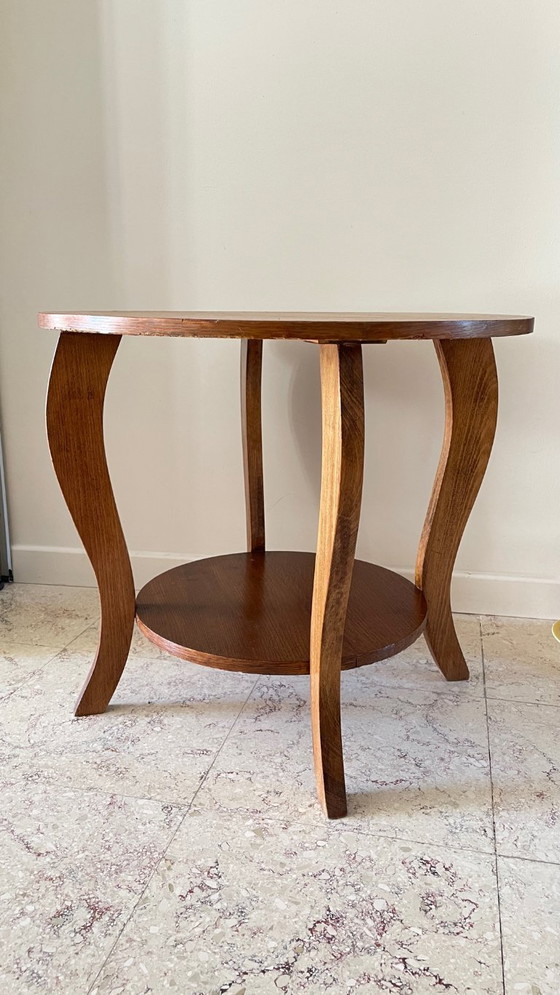 Image 1 of Mesa auxiliar de roble de inspiración Art Déco con 2 estantes