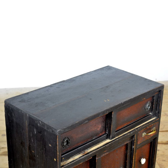 Image 1 of Gabinete japonés, década de 1930