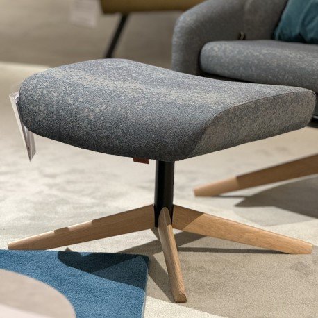 Image 1 of Poltrona Montis Puk con pouf