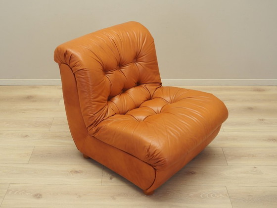 Image 1 of Fauteuil rouge, Design italien, 1970, Production : Italie