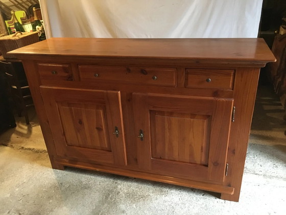 Lärchenholz-Sideboard – Aufbewahrungsschrank (photo 4 of 17)