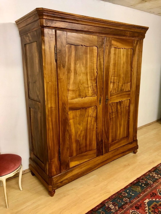 Image 1 of Antique Biedermeier wardrobe – solid walnut with pretzel-shaped compartments, circa 1850