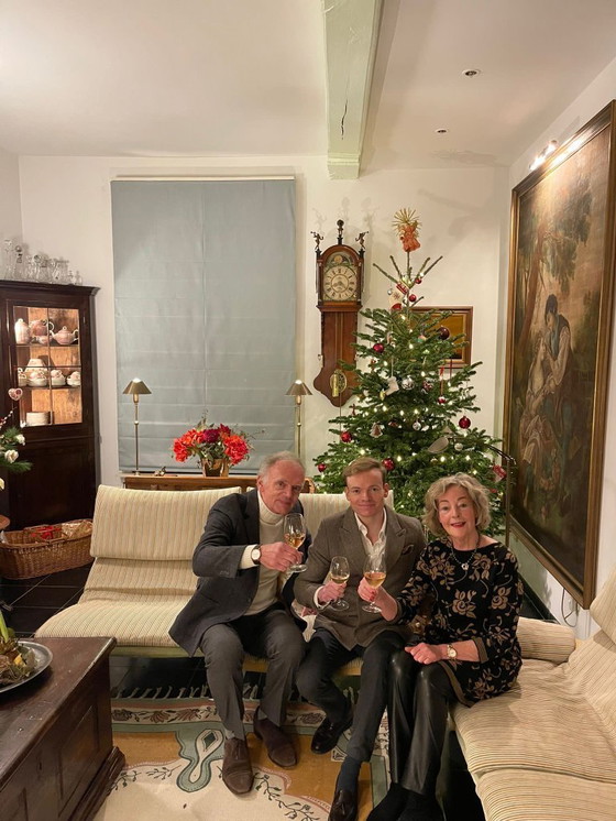 Image 1 of Saporiti Italia sofa (1970s) – reupholstered, timeless lounge design