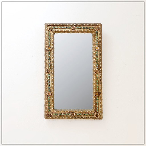 Miroir en stuc et pierres colorées dans le style des Creaciones Gobesso, Italie
