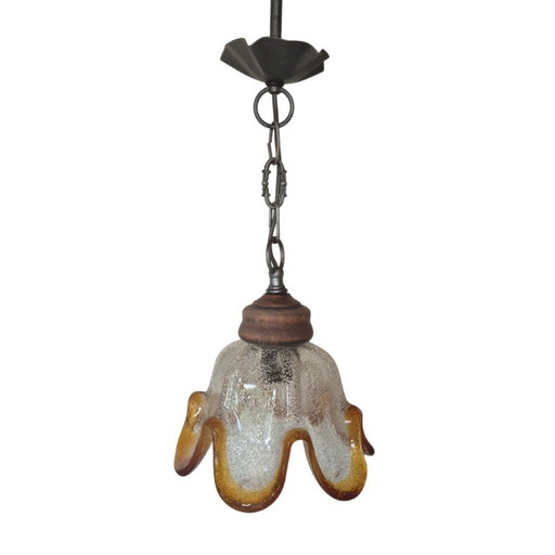 Vintage bloem Hanglamp van getextureerd glas met amberkleurige rand en hout
