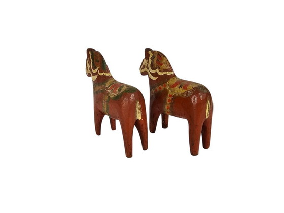Image 1 of Dala Horse - Dalahastar (2) - design Grannas A. Olsson - Suède - 1er quart du 20e siècle