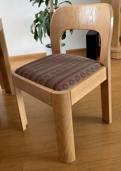 Vintage Dining Table With 6 Fix Chairs