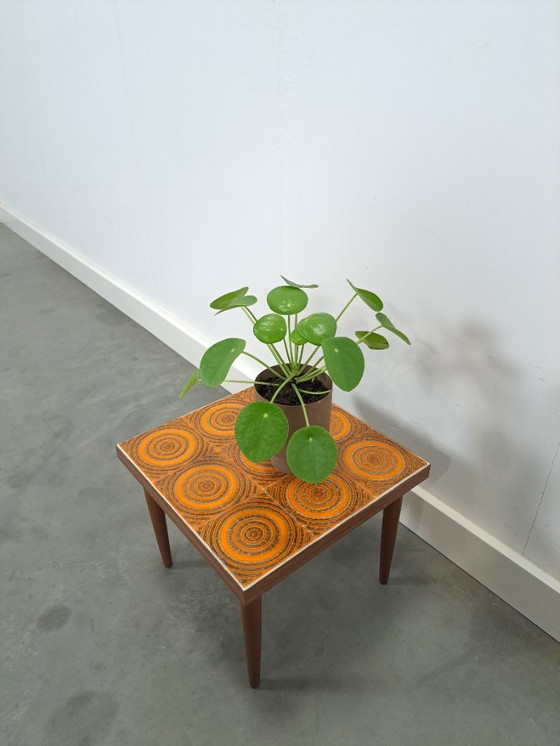 Image 1 of Mesa auxiliar de cerámica naranja, mesa para plantas, nº 33