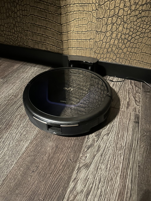 Eufy robot vacuum cleaner with mopping function