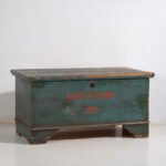 Baule antico con patina verde turchese (Anno 1935) #10 – Armadi contenitori (photo 6 of 30)