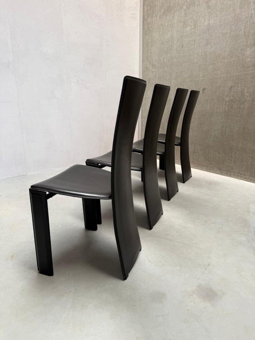 Set/4 Vintage eetkamerstoelen bij Pietro Costantini, 1980s