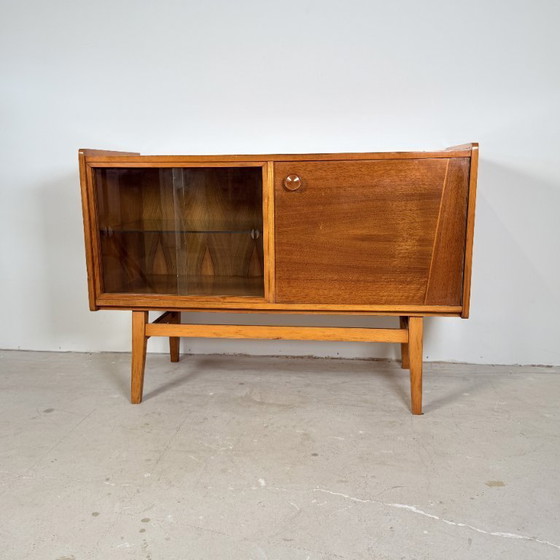 Image 1 of Vintage sideboard/television cabinet high gloss walnut, Bilea