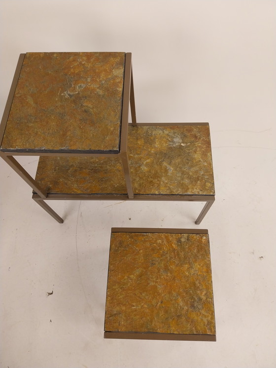 Image 1 of 1 set di 3 tavolini laterali in ardesia, stile brutalista anni '70
