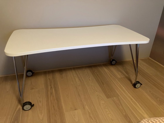 Image 1 of Table Kartel Max