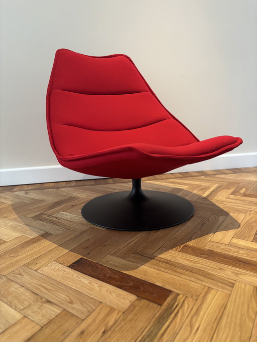 Artifort F584 fauteuil in very good condition