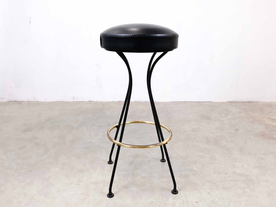 Image 1 of MBM French Set de 3 tabourets de bar 1950s Midcentury laiton et vinyle