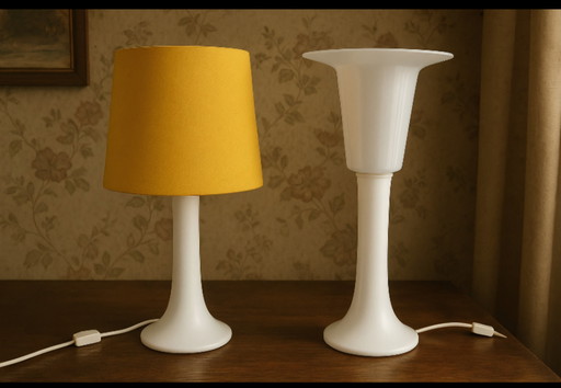 Lampes de table conçues par Uno et Østen Kristiansson fabricant suédois Luxus Vittsjø