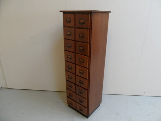 Image 1 of Antiek eiken apothekerskast