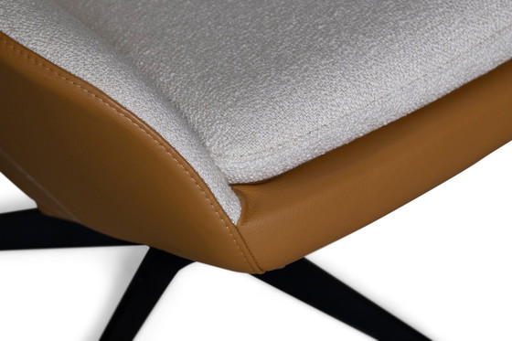 Image 1 of Arco 8016