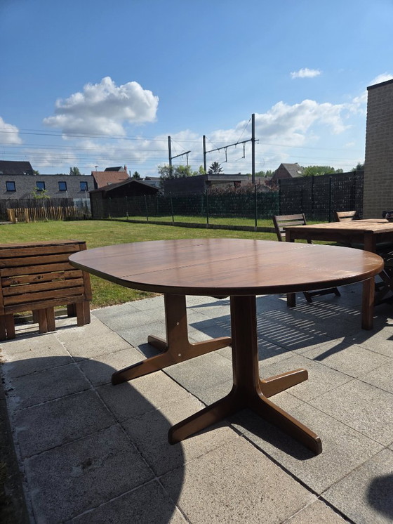 Image 1 of Large Vintage Oval Extendable Dining Table