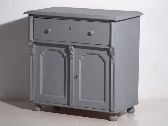Antique two-door living room chest of drawers (c.1920) #15 – Wood (photo 26 of 38)