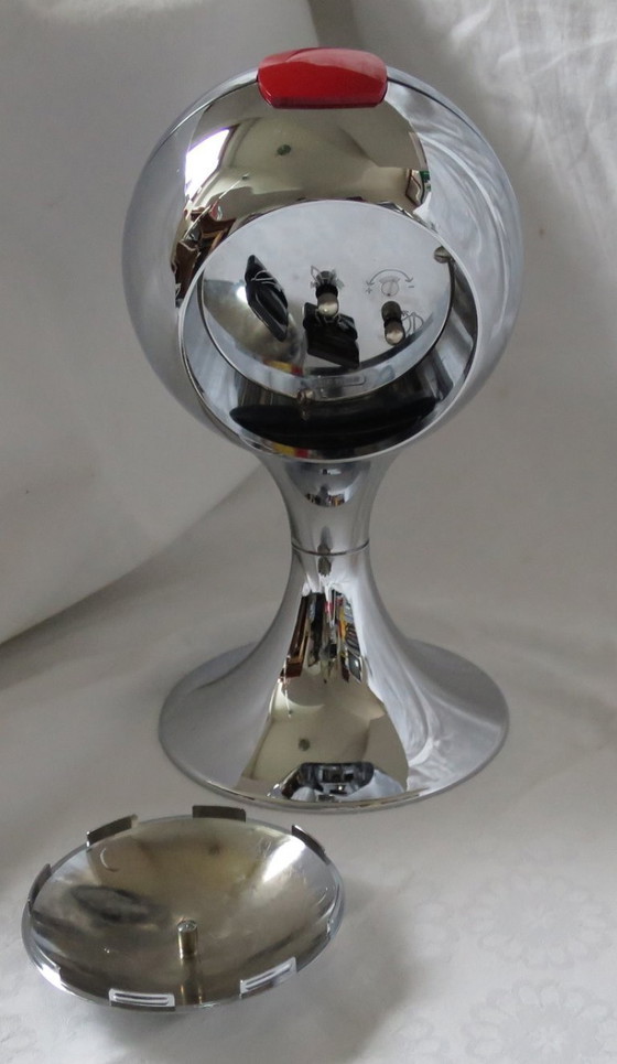 Image 1 of Blessing Wecker Space Age chrom bleu rouge