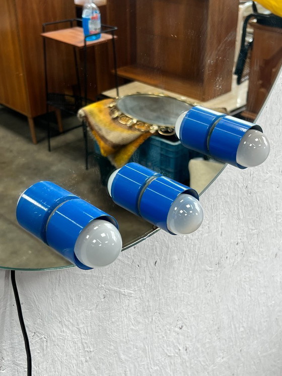 Image 1 of Specchio vintage, metallo blu, con illuminazione. Italia anni '90