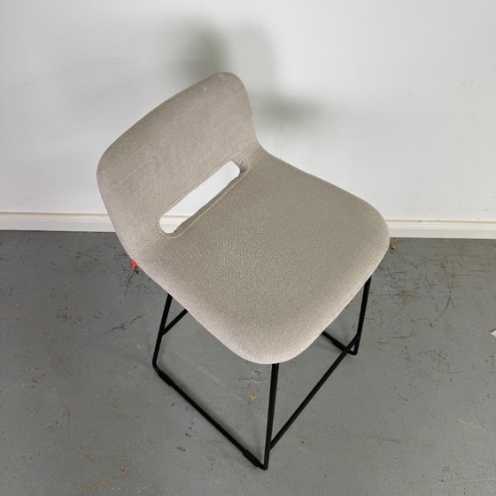 Image 1 of 4x  Barhocker Pamp C1610 in Mystic Beige von Mobitec