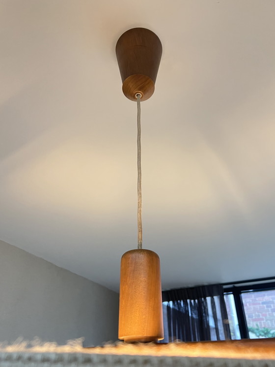 Image 1 of Hermosa lámpara colgante de teca ajustable de diseño escandinavo