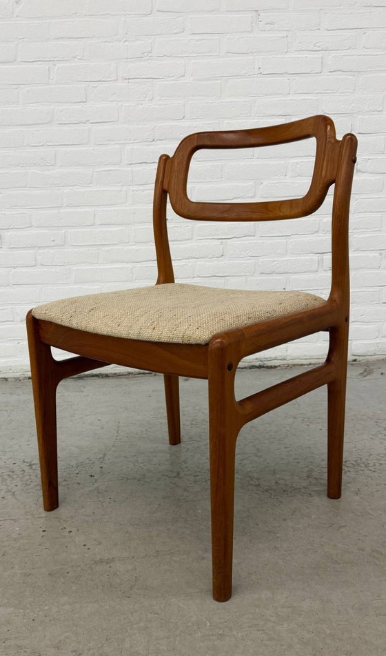 Image 1 of 6 Johannes Andersen Stühle für Uldum Møbelfabrik