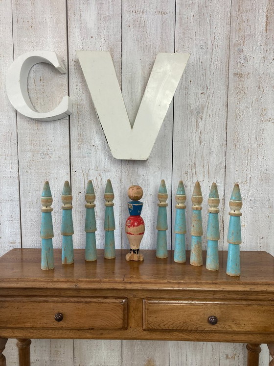 Image 1 of Serie von 10 alten Kegeln