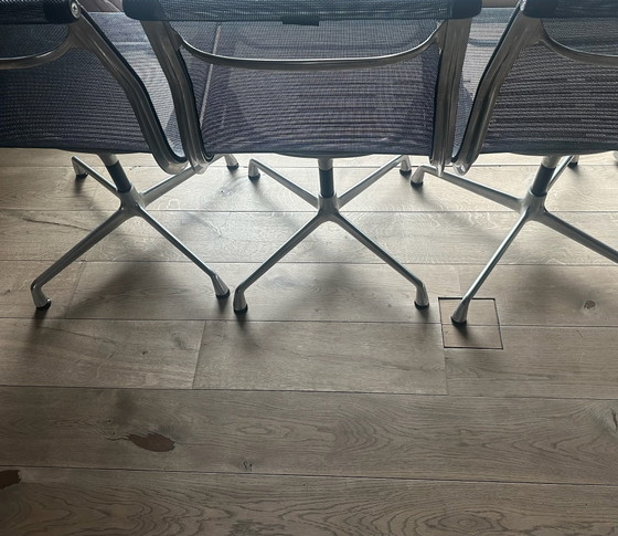 Sedia Vitra Eames x 3 (modello EA 105), Sedie da conferenza, Tessile, Alluminio, Nero (foto 3 di 7)