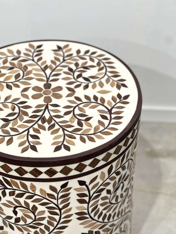 Image 1 of Cilindrische bijzettafel van hars – Handgemaakt in Marokko | Zylindrischer Beistelltisch aus Kunstharz