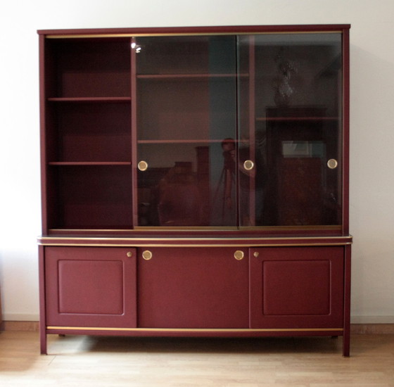 Image 1 of Buffet ou bibliothèque à double corps recouvert de similicuir bordeaux par Umberto Mascagni, années 1950