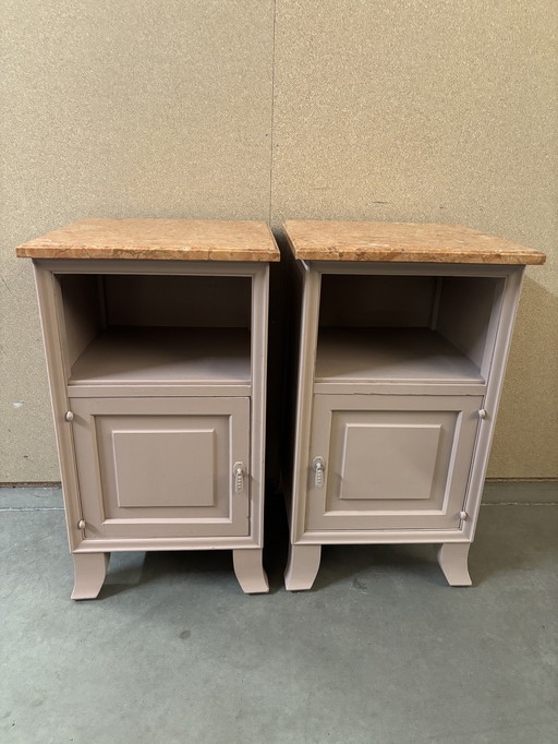 Brocante nachtkastjes 