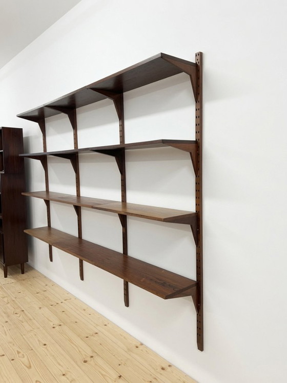 Image 1 of Sistema Poul Cadovius Royal – Scaffalature modulari a muro in palissandro