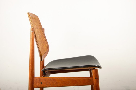Image 1 of Série de 6 chaises Danoises en Teck, Cannage et Cuir, modèle FD 187 par Arne Vodder pour France & Son 1956.