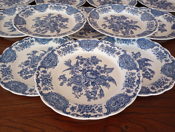 Piatti piani inglesi Ridgway 'Windsor' blu e bianco – Stoviglie, Porcelain (photo 9 of 22)