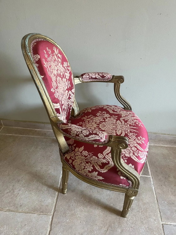 Fauteuil cabriolet Louis XVI en bois doré – dossier médaillon et tissu – Wood (photo 11 of 22)