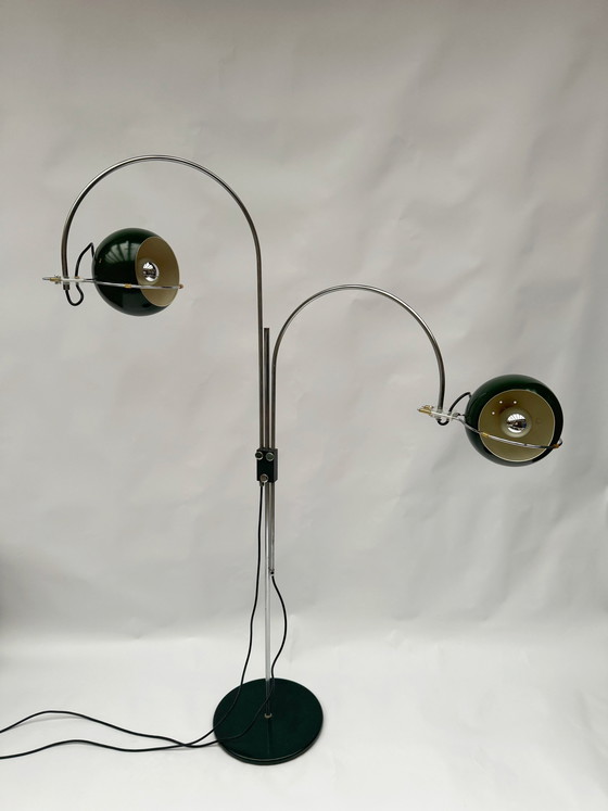 Image 1 of Lampada da terra vintage Gepo a doppio arco verde, stile moderno di metà secolo con design a bulbo oculare.
