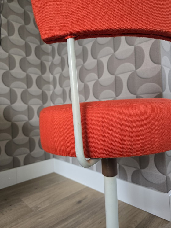 Image 1 of chaise de coiffeuse vintage années 70, style futuriste