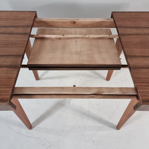 Mesa de comedor Art Déco en nogal, años 60