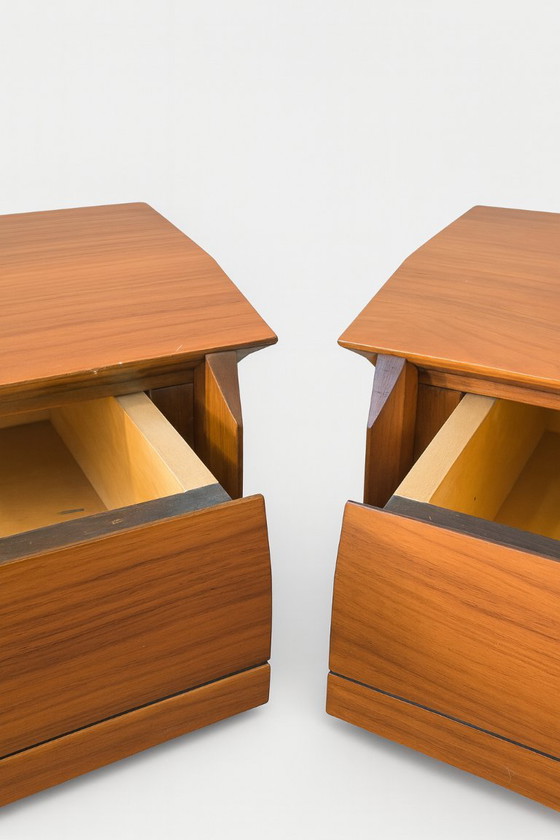 Par de mesitas de noche de pared, fabricadas por Permanente Mobili Cantù, 1950/60. – Wood (photo 5 of 10)