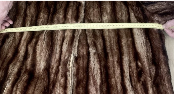 Vintage Natural Fur Coat - Furrier Ballenegger Lausanne – Gifts, Leather, Other (photo 13 of 15)