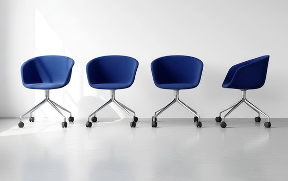 Image 1 of 4x HAY AAC 25 design chairs, very nice