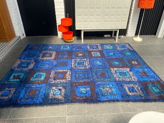 Image 1 of Space age design carpet. Holland design.